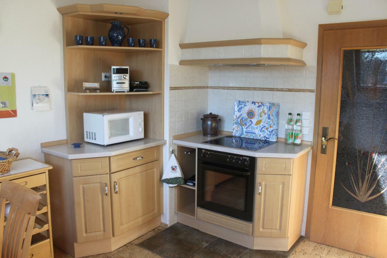 Ferienwohnung "Kuechenmeister" シュレッタウ エクステリア 写真