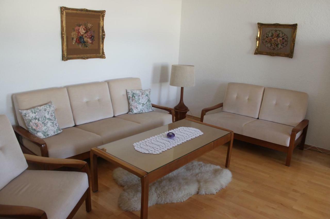 Ferienwohnung "Kuechenmeister" シュレッタウ エクステリア 写真